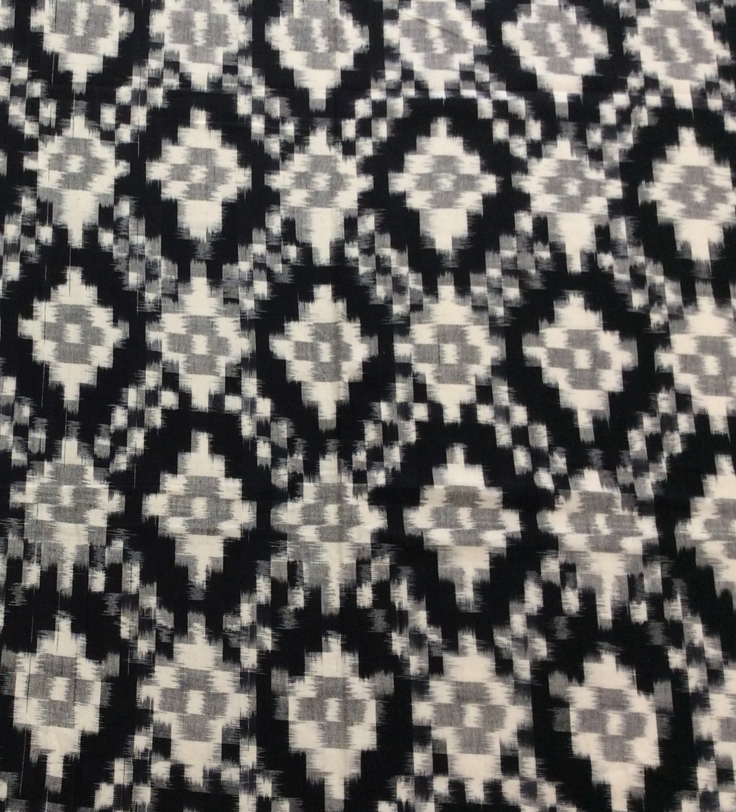 Black & White Fine Quality Cotton Handloom Ikat Fabric (SKU: IKK-482)