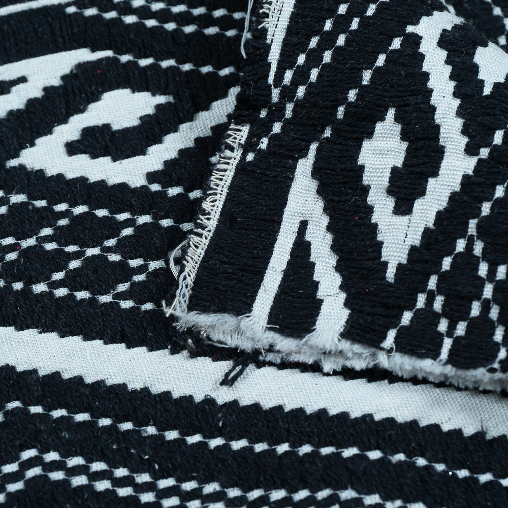 Black & White Geometric Design Cotton Jacquard (SKU: JDD-432)