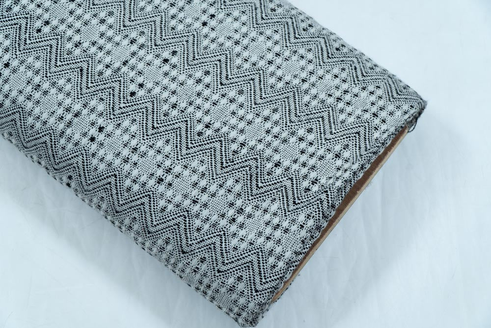 Black & White Chevron Cotton Jacquard (Sku: JDD-69)
