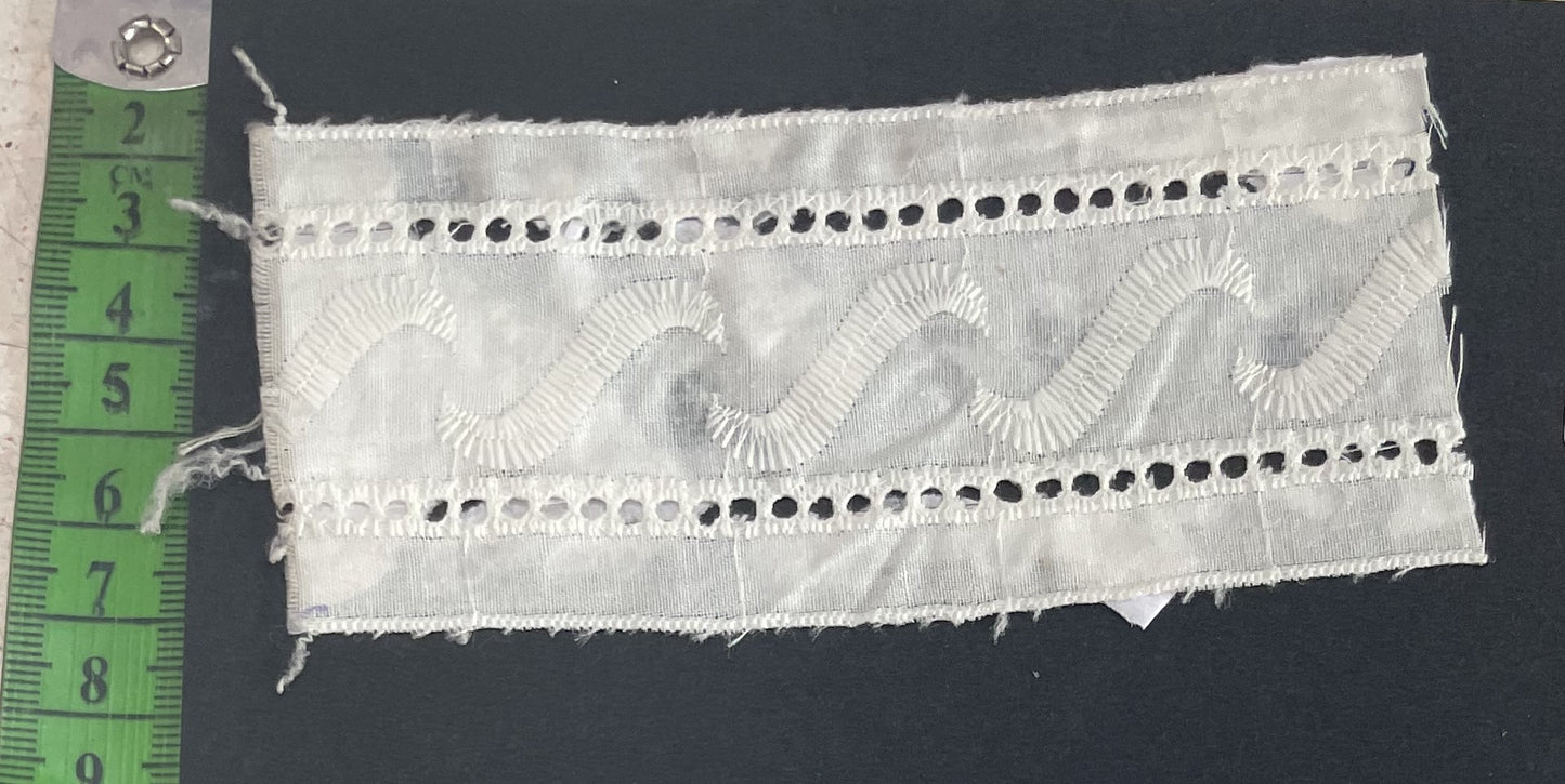 White Cotton Dyeable Schiffli Lace (Sku: S-110)