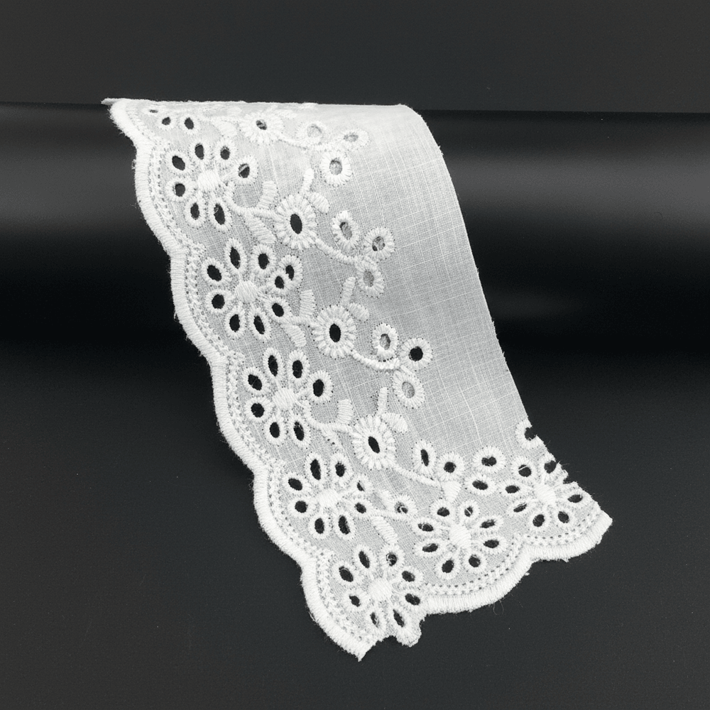 White Cotton Dyeable Schiffli Lace (Width : 3.5 Inch & Sku: S-13)