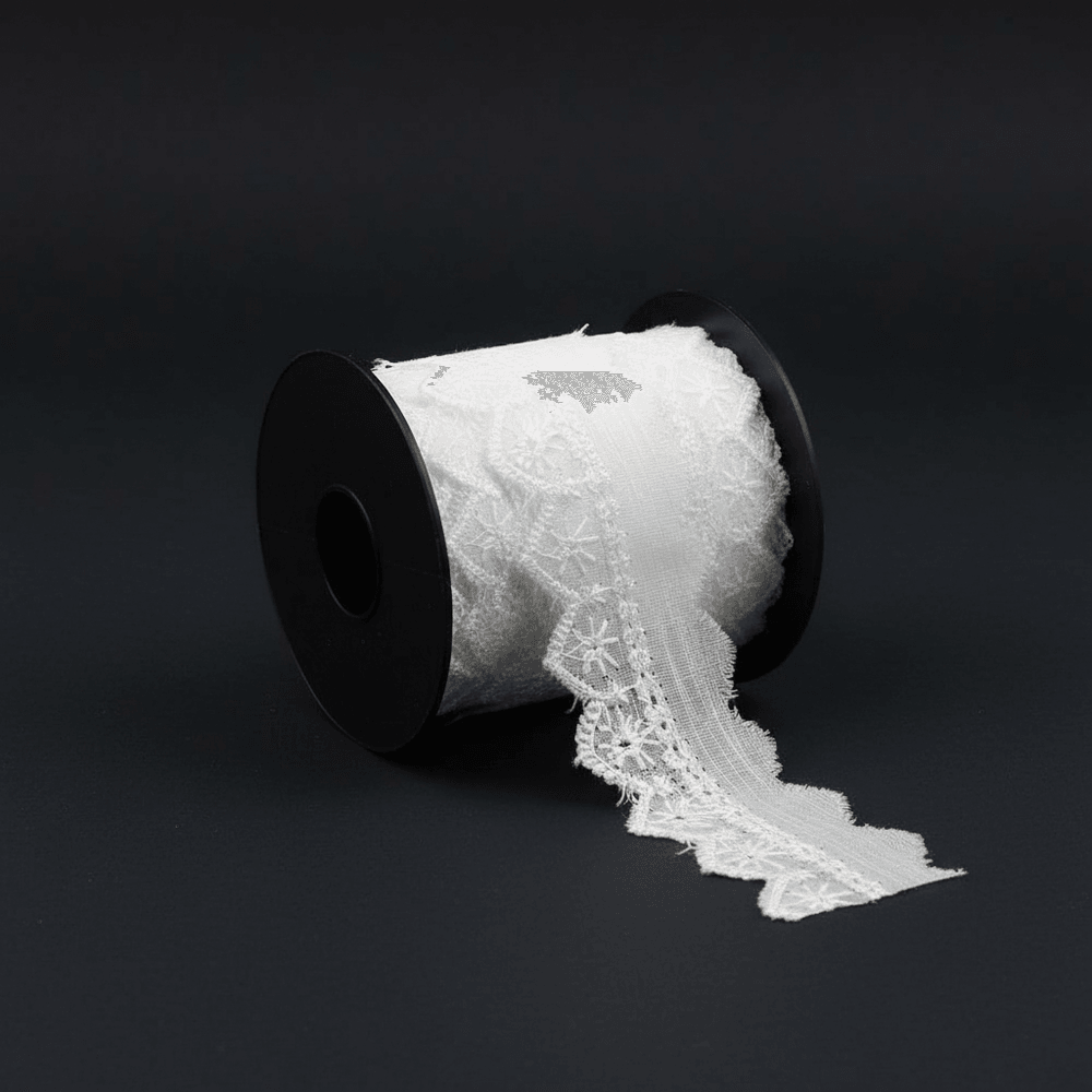 White Cotton Dyeable Schiffli Lace (Width : 1 Inch & Sku: S-77)