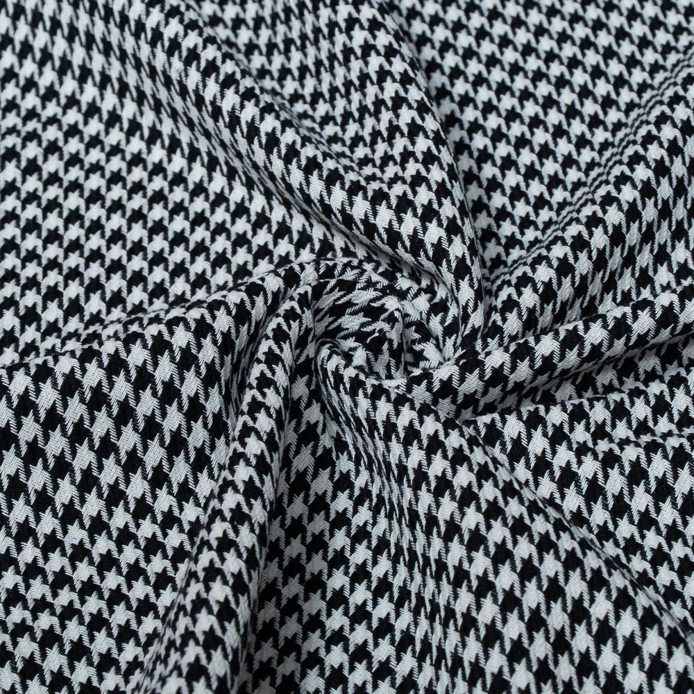 Black & White Houndstooth Cotton Blend Jacquard (Width: 54 inches or 137 cm)