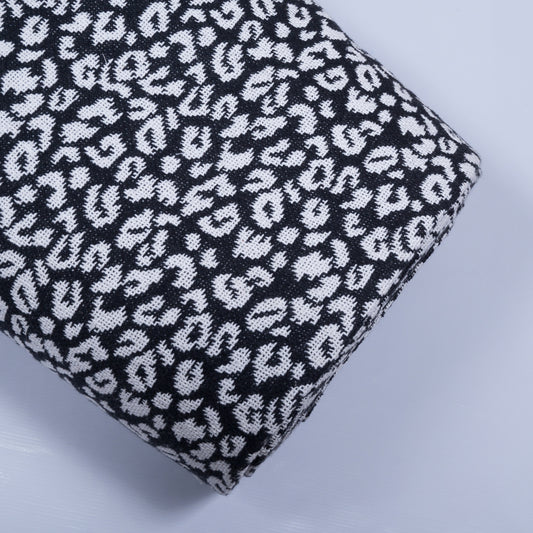 Black & White Animal Skin Jacquard (Sku: JDD-332)