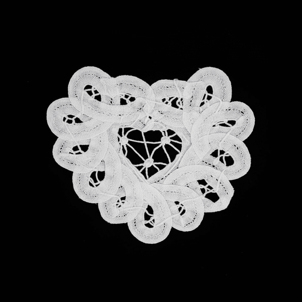 Heart Shape White Dyeable Cotton Batten Berg Patch (Width : 4 Inch & Lenght : 4.5 Inch)
