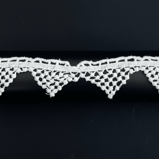 White Cotton Dyeable Chemical Lace (Width : 1.5 Inch & Sku: Ch-80)
