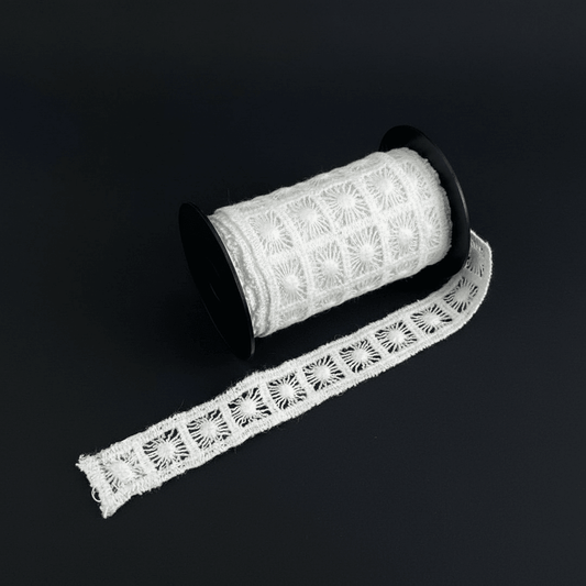 White Cotton Dyeable Chemical Lace (Width : 2 cm & Sku: Ch-92)