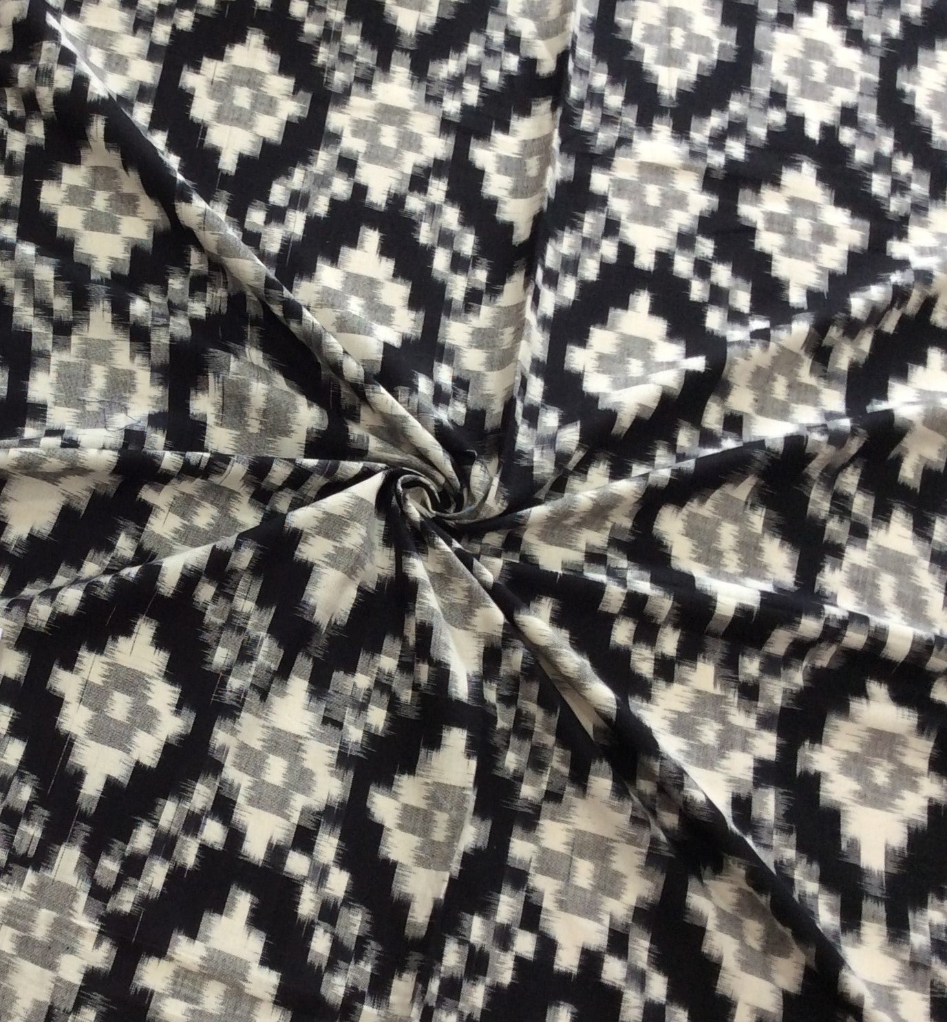 Black & White Fine Quality Cotton Handloom Ikat Fabric (SKU: IKK-482)