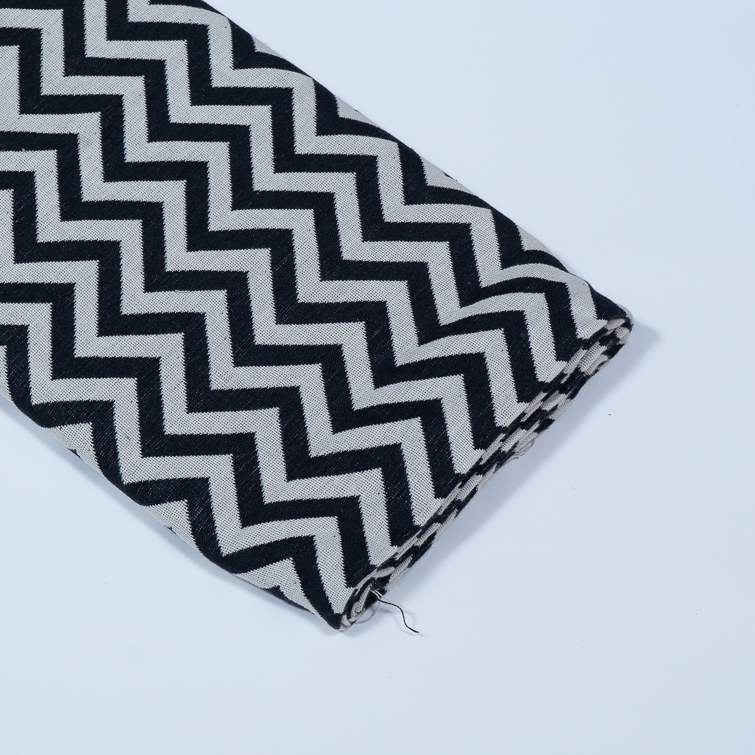 Black & White Chevron Cotton Jacquard (Sku: J-147)