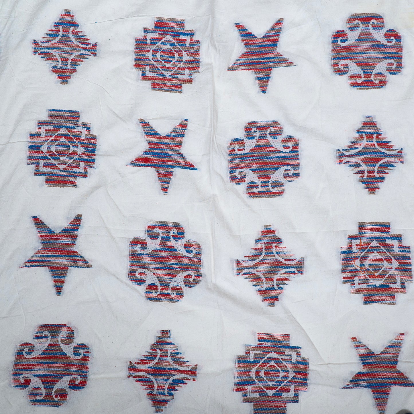 White Color Geometric Design Cotton Jacquard (Sku: JDD-422)