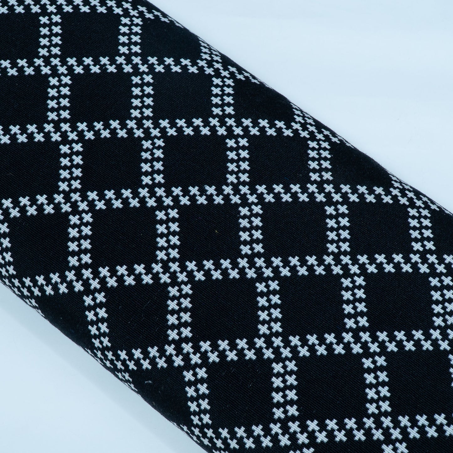 Black & White Design Cotton Blend Jacquard | SKU : JDD-464