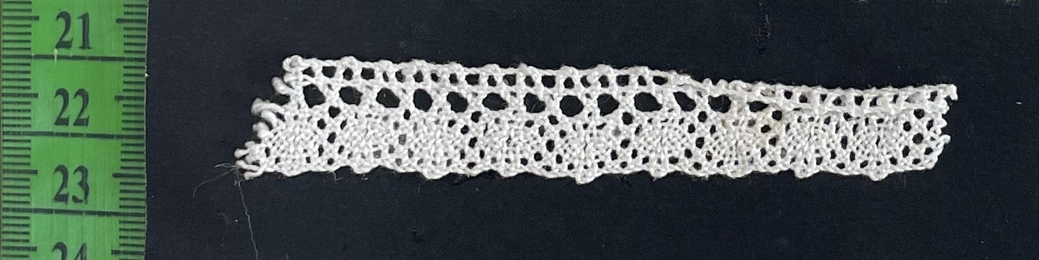 White Dyeable Crochet Lace (Sku: K-140)