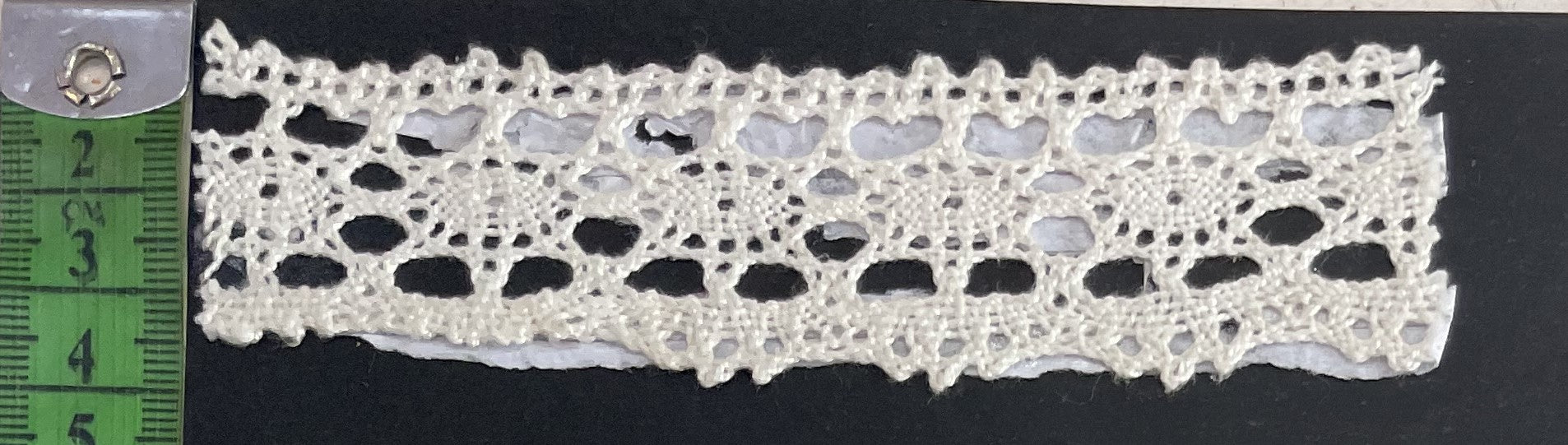 White Dyeable Crochet Lace (Sku: K-147)