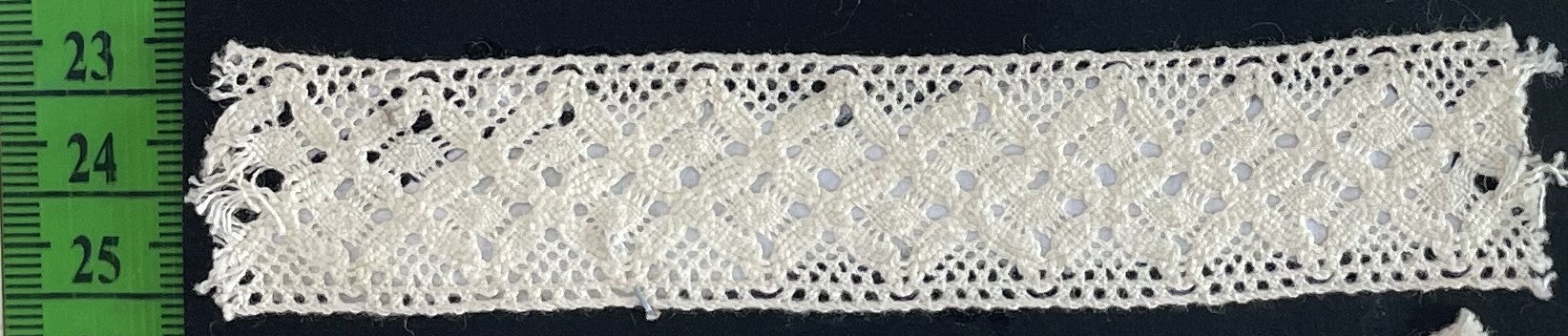 White Dyeable Crochet Lace (Sku: K-48)