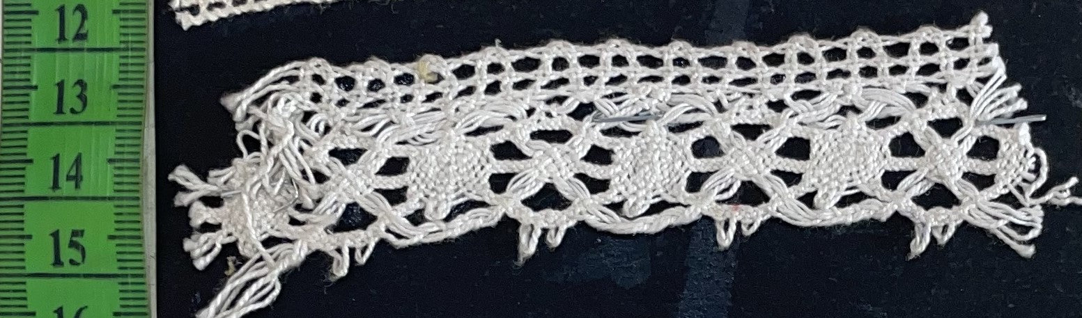 White Dyeable Crochet Lace (Sku: K-63)