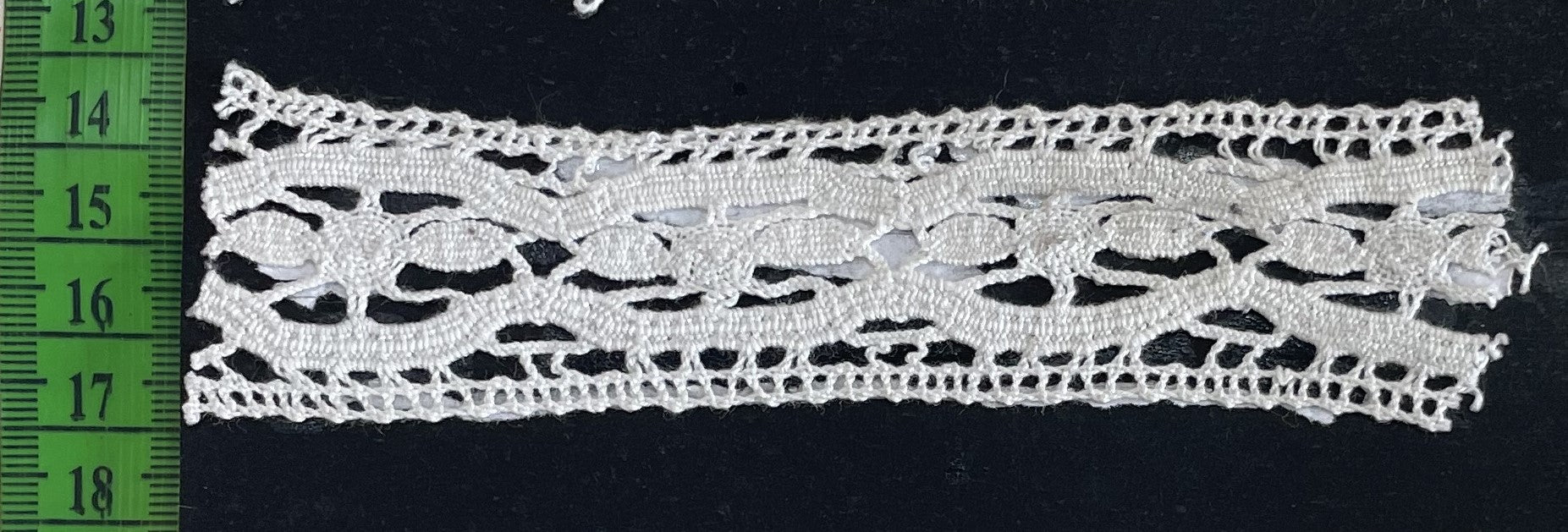 White Dyeable Crochet Lace (Sku: K-68)