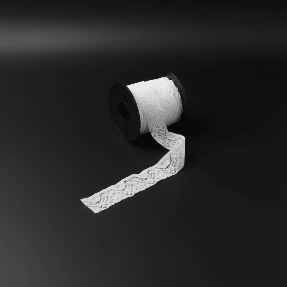 White Dyeable Nylon Lycra Lace ( Width : 1 Inch & L-36 )