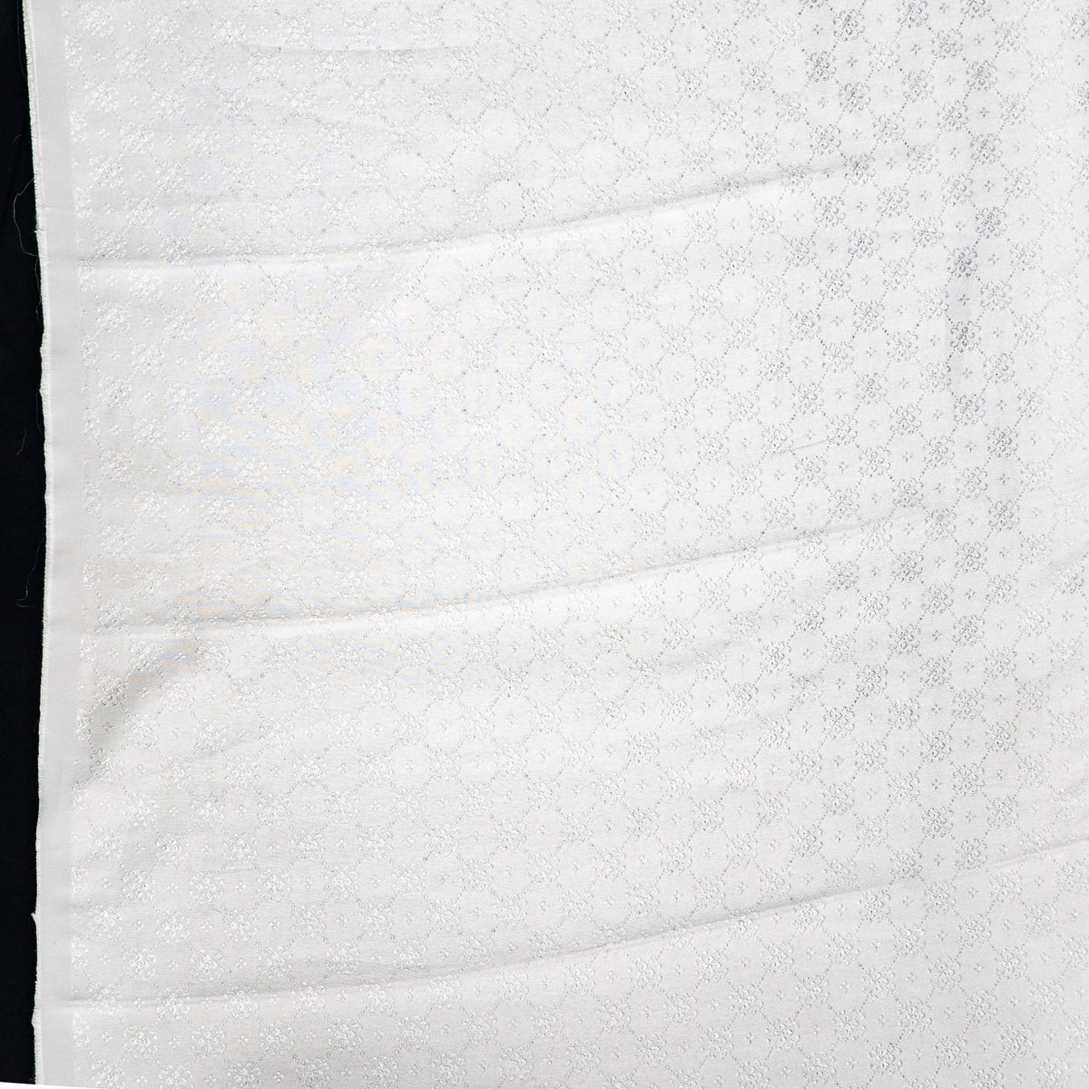 White Self-Patterned Cotton Blend Jacquard Fabric - 44" (112 cm)