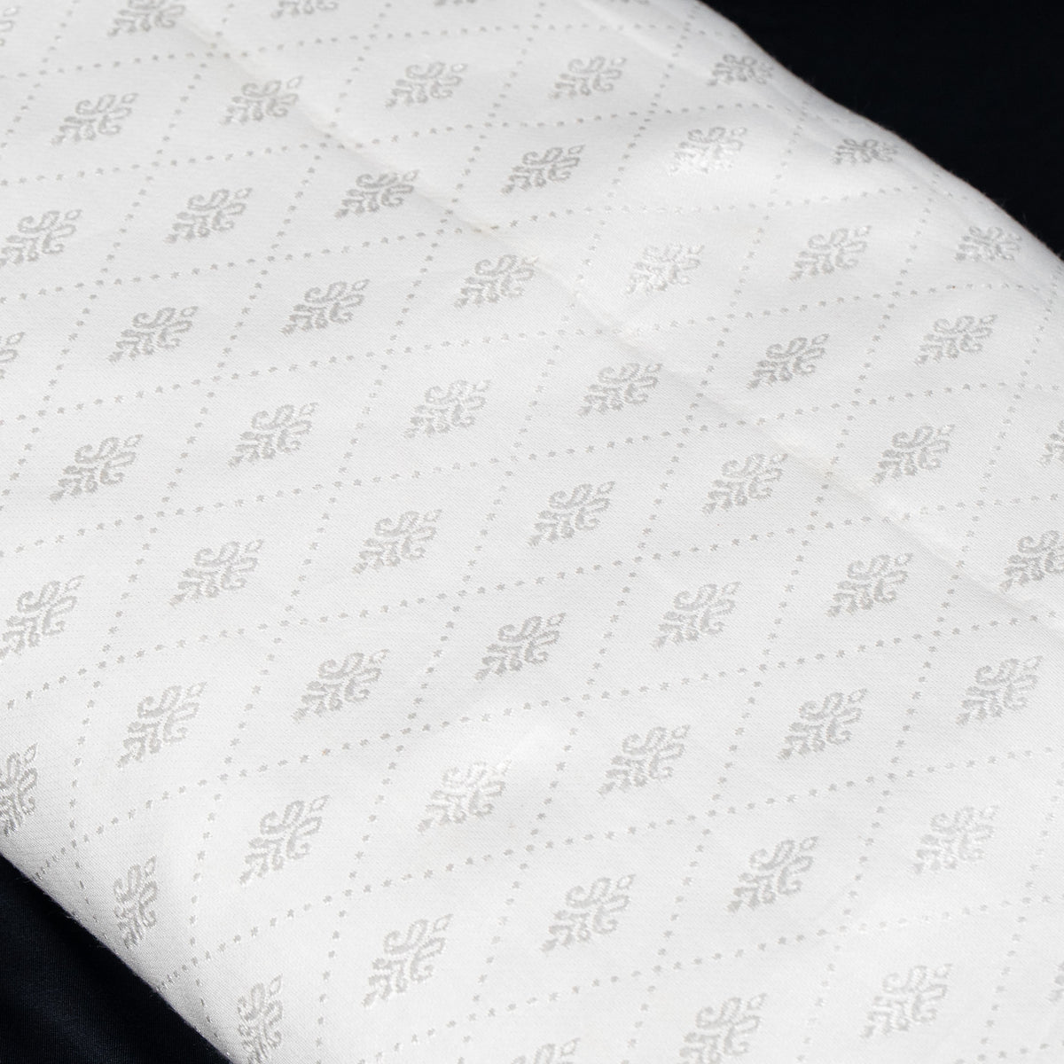 White Self-Patterned Cotton Blend Jacquard Fabric - 44" (112 cm)