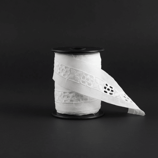 White Cotton Dyeable Schiffli Lace (Width : 1 Inch & Sku: S-19)