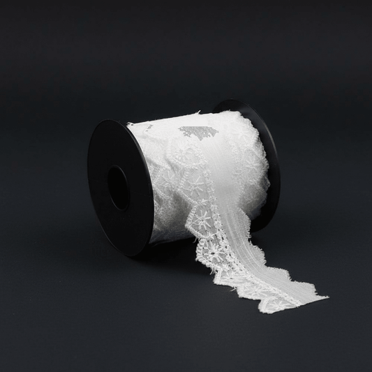 White Cotton Dyeable Schiffli Lace (Width : 1 Inch & Sku: S-77)