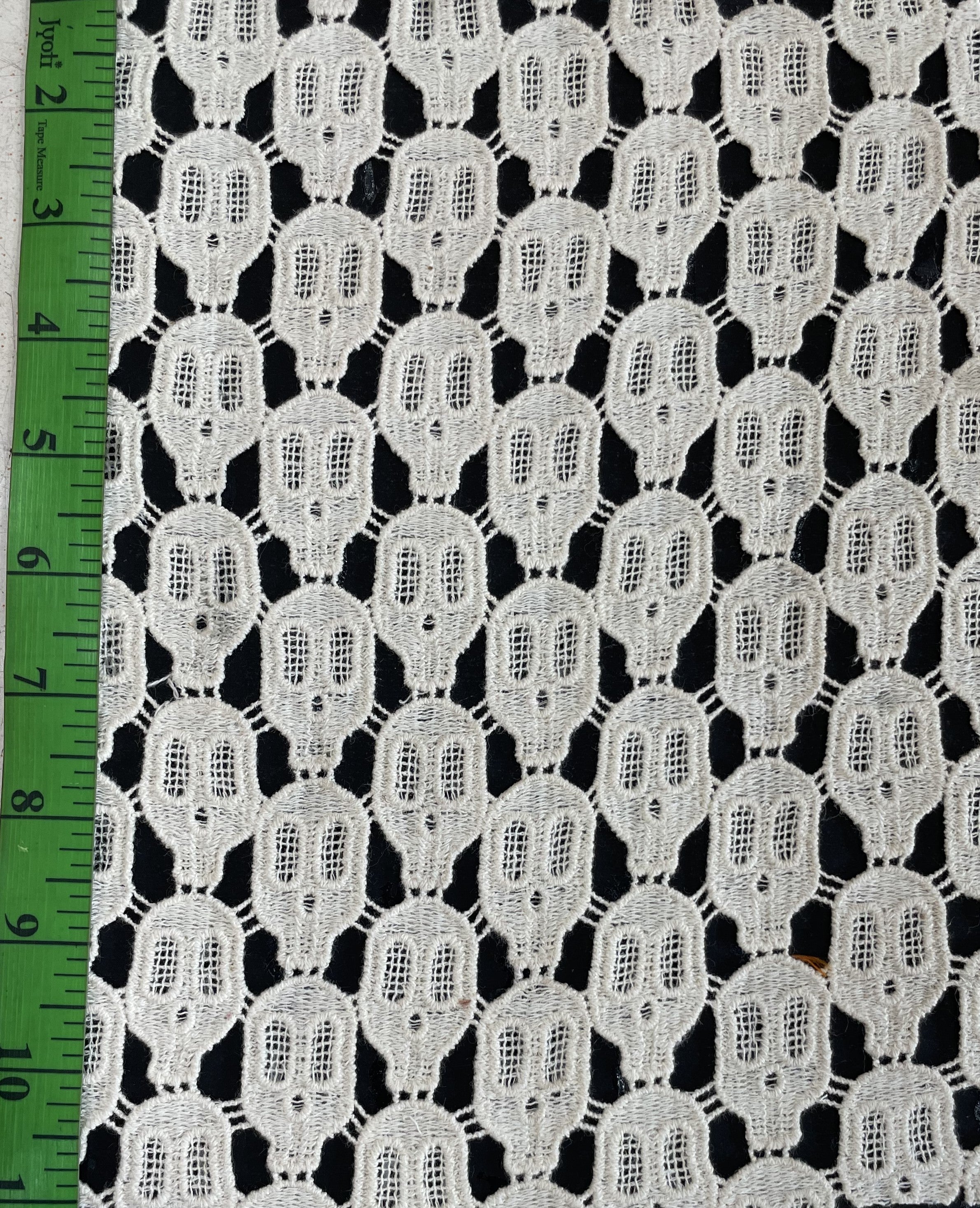 White Cotton Dyeable Chemical lace (Sku: Ch-122)