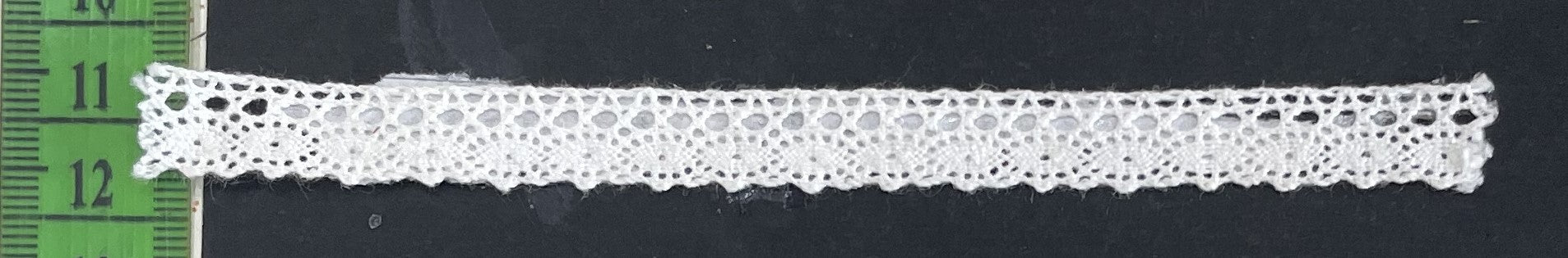 White Dyeable Crochet Lace (Sku: K-187)