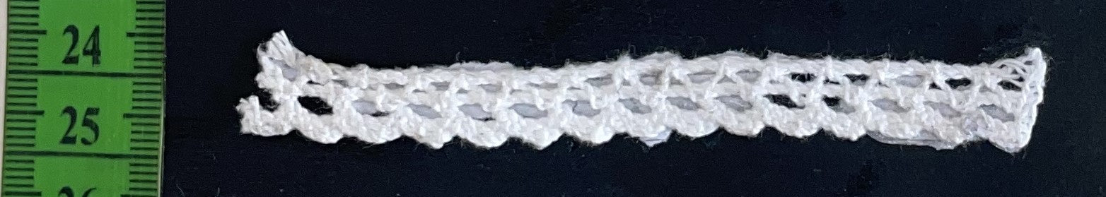 White Dyeable Crochet Lace (Sku: K-39)