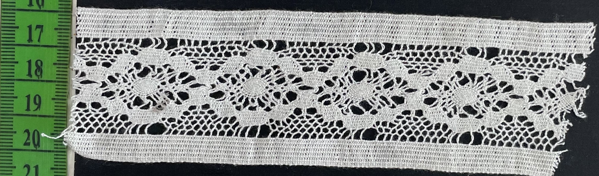 White Dyeable Crochet Lace (Sku: K-90)