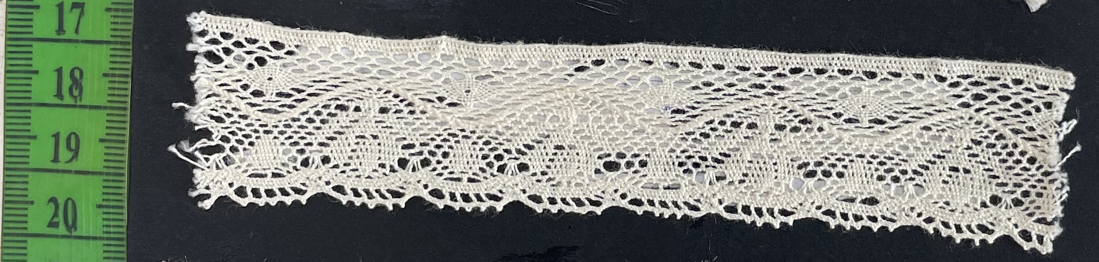 White Dyeable Crochet Lace (Sku: K-97)